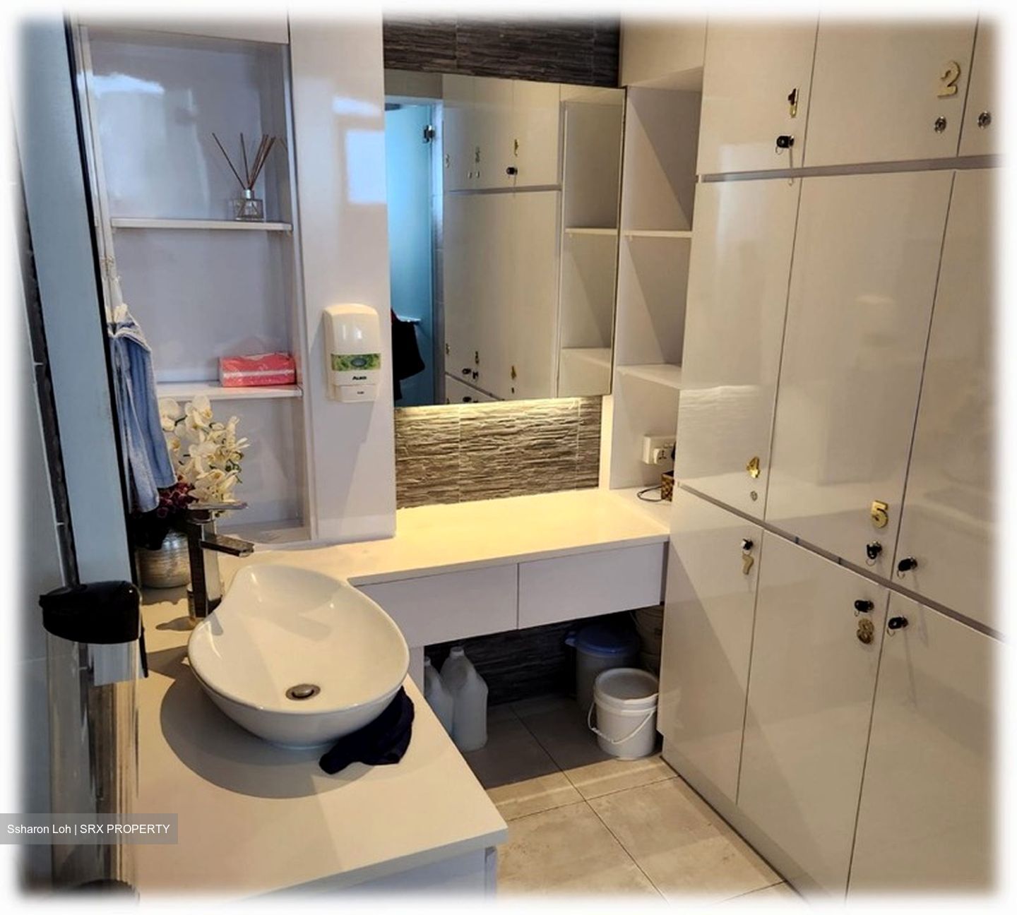 Ang Mo Kio Avenue 8 (D20), Shop House #596366161
